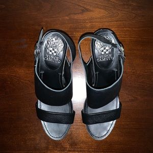 Vince Camuto size 7 black leather sandals / heels
